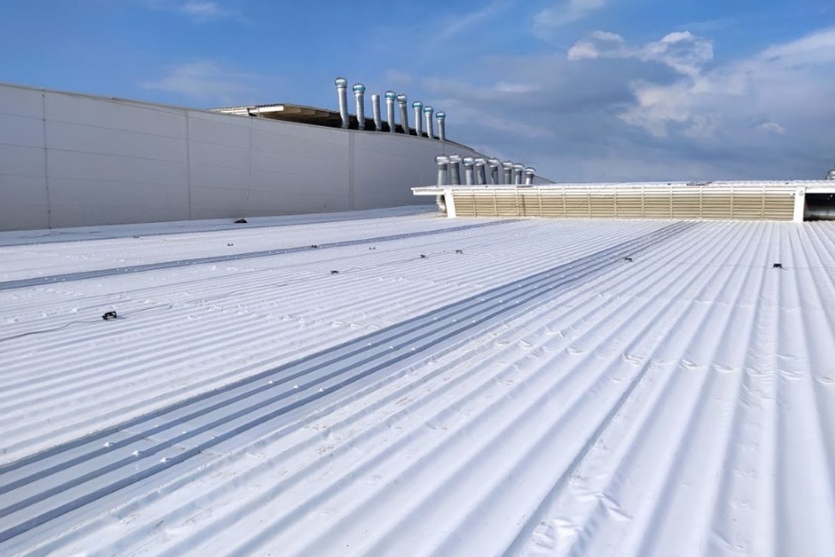 Sandviç Panel Çatı Üzerine PVC Membran
